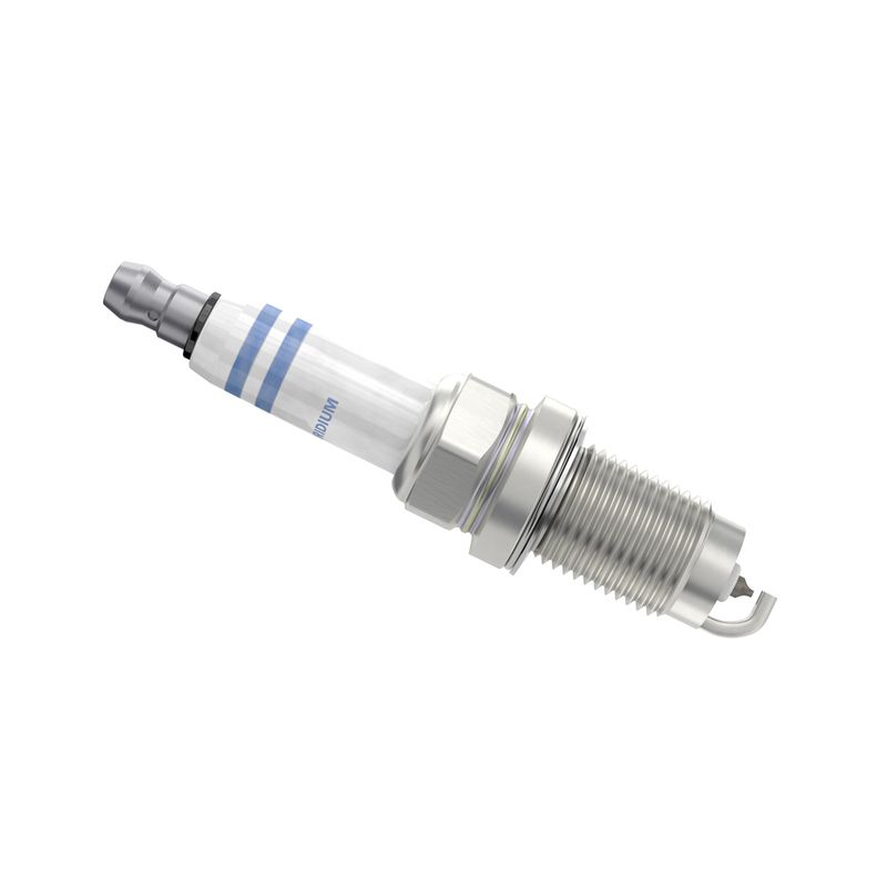 0242240665 BOSCH Candela accensione 